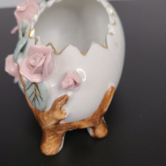 Vintage Ceramic Planter with large egg, girl, and applied pink flowers - Picture 7 of 7